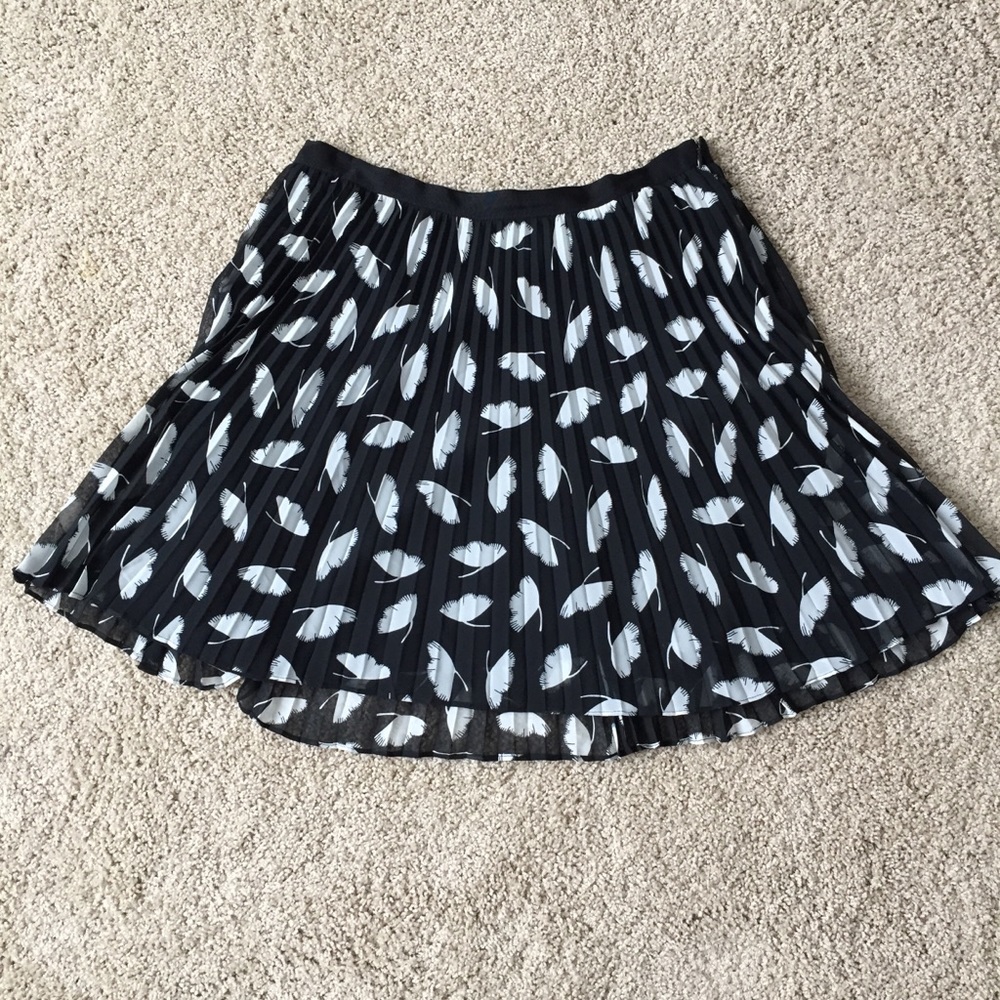 Miss Wu Graphic Skirt